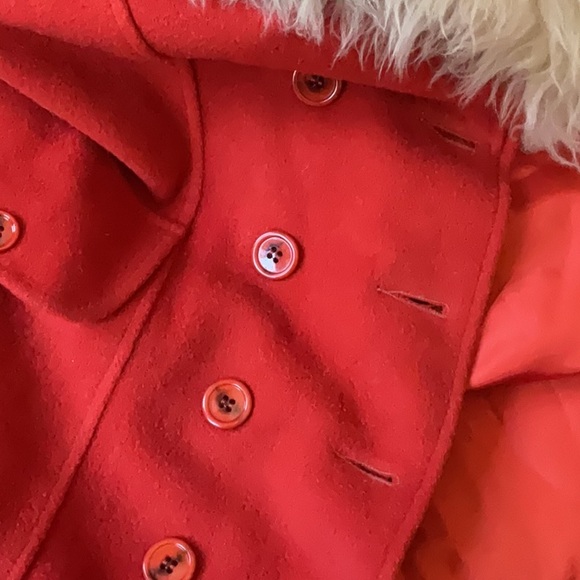 25. Vintage Retro 60s 70s Sears Red and Cream Pea Coat with Luxurious Fur Collar - Picture 16 of 16